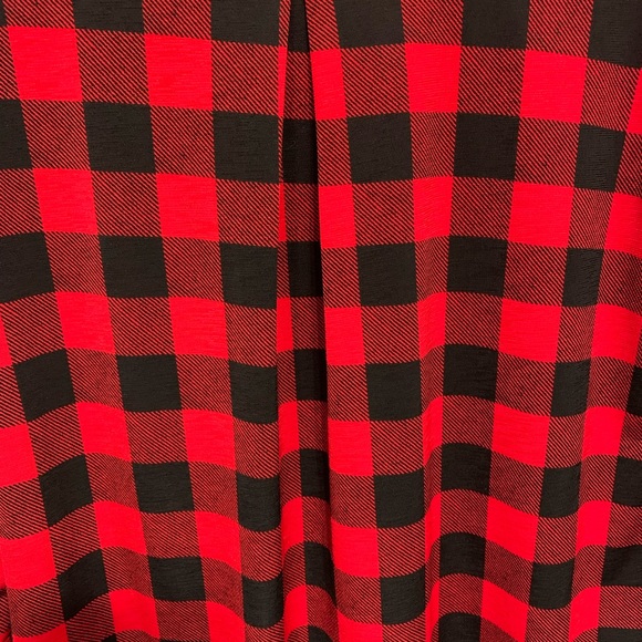 NWOT Buffalo Plaid V Neck Blouse - Picture 5 of 6